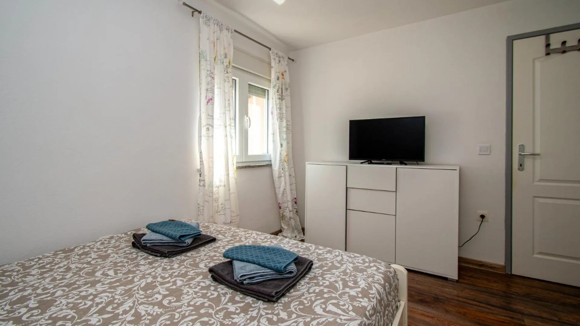 Holiday Home Enard With Jacuzzi Valtura 克罗地亚