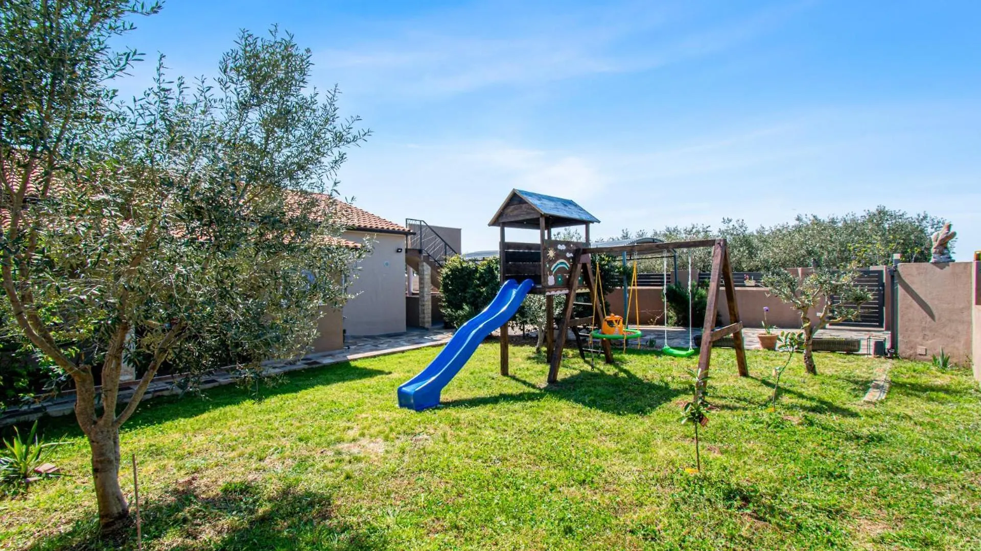 Holiday Home Enard With Jacuzzi Valtura Villa